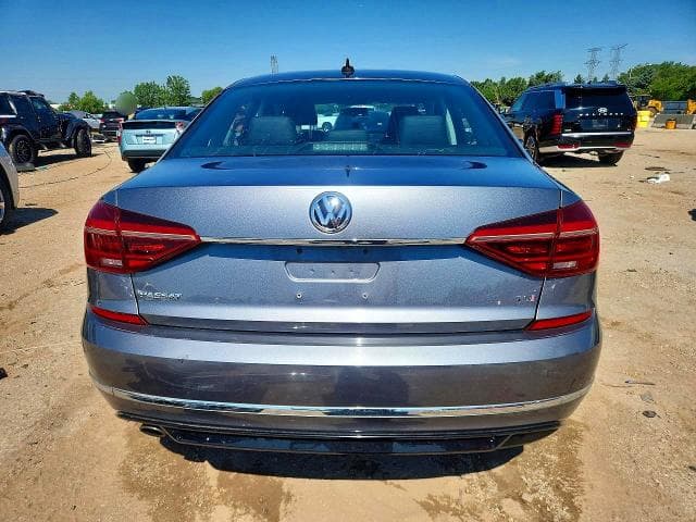 2017 VOLKSWAGEN PASSAT R-LINE R-LINE 6