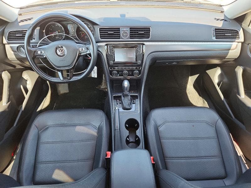 2017 VOLKSWAGEN PASSAT R-LINE R-LINE 8