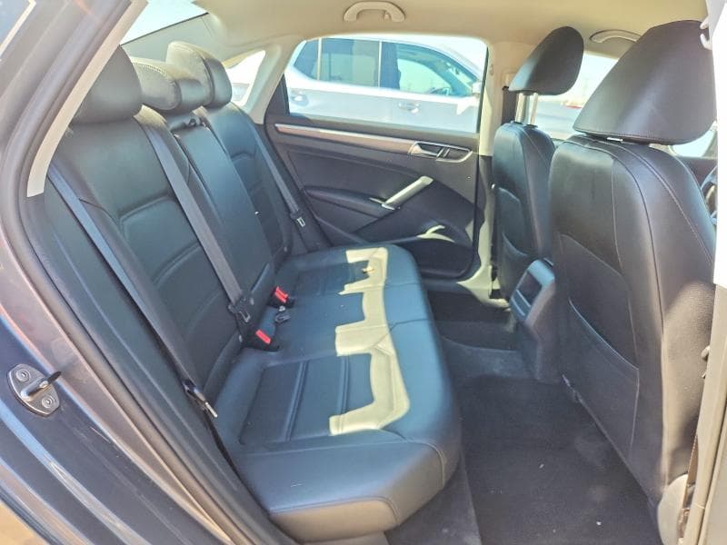 2017 VOLKSWAGEN PASSAT R-LINE R-LINE 10