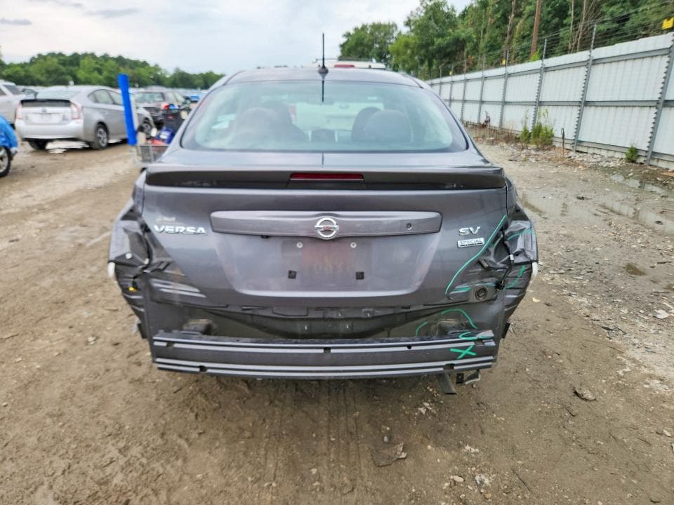 2018 NISSAN VERSA SV 6
