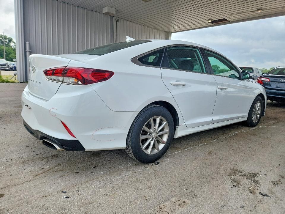 2018 HYUNDAI SONATA SE 3