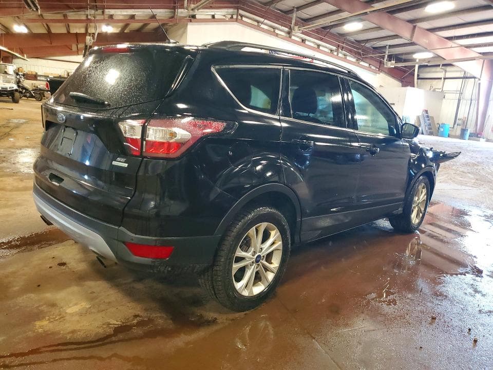 2017 FORD ESCAPE SE 3