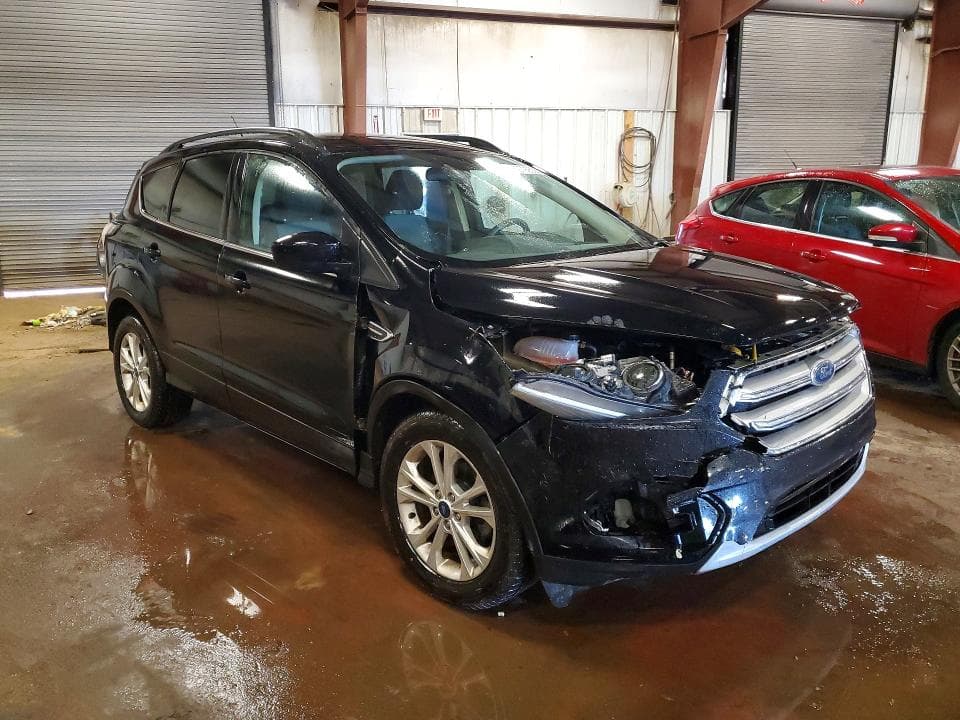 2017 FORD ESCAPE SE 4