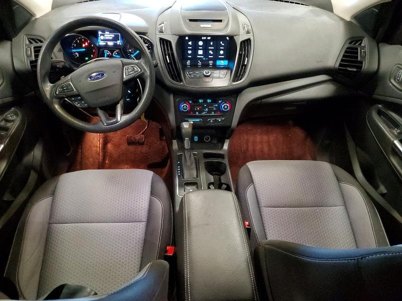 2017 FORD ESCAPE SE 8
