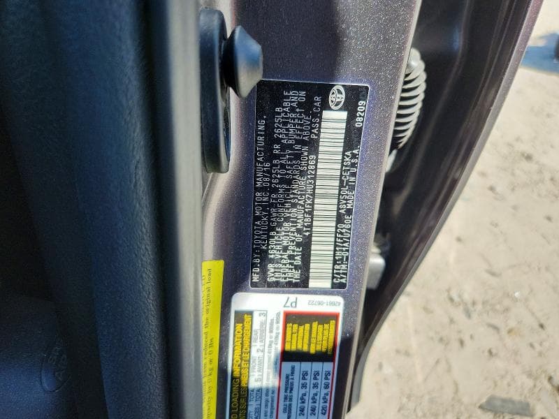 2017 TOYOTA CAMRY SE SE 12