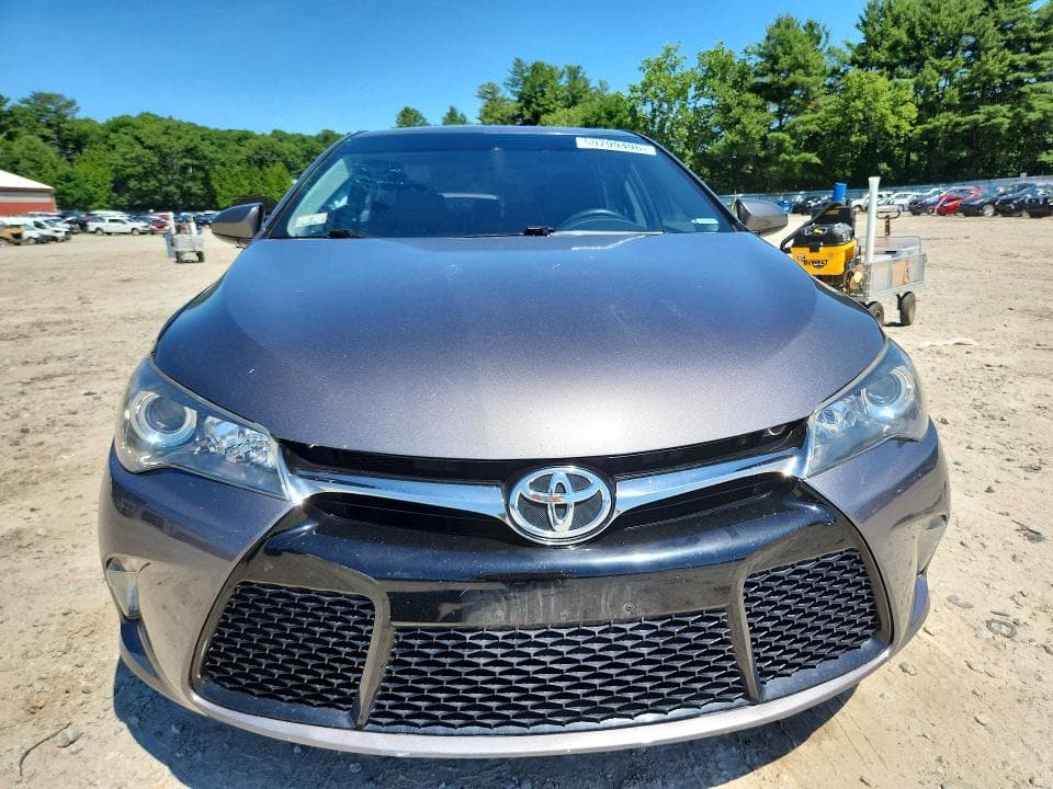 2017 TOYOTA CAMRY SE SE 5
