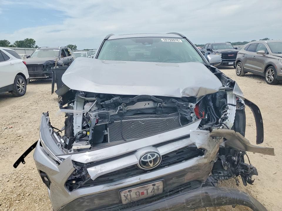 2025 TOYOTA RAV4 XLE PREMIUM 5