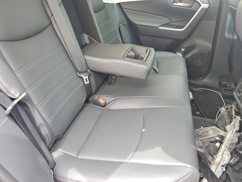 2025 TOYOTA RAV4 XLE PREMIUM 10