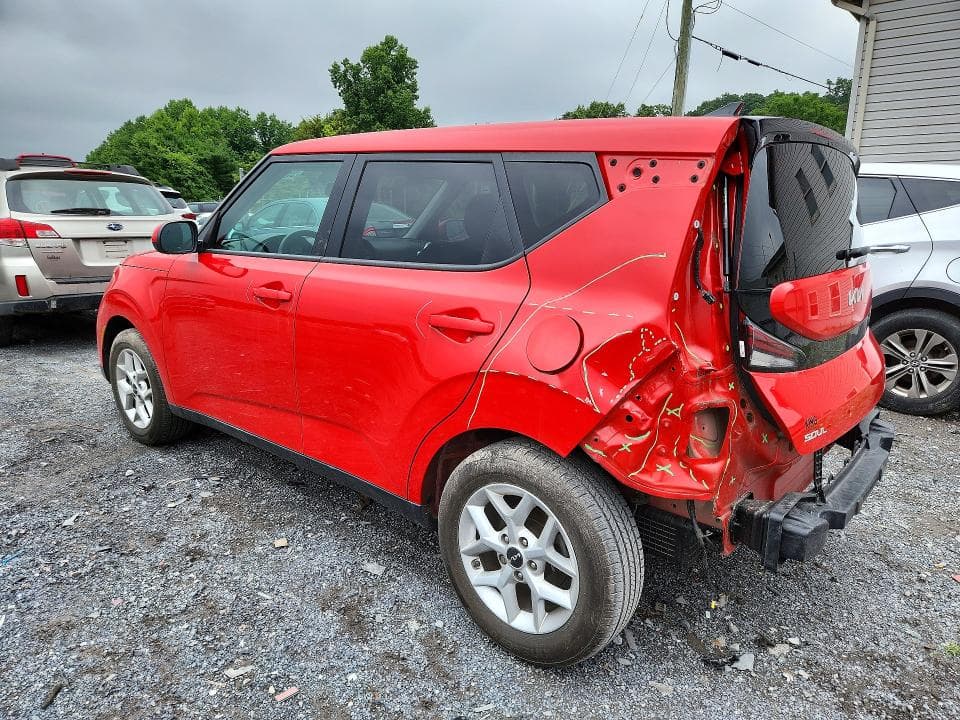 2023 KIA SOUL LX 2