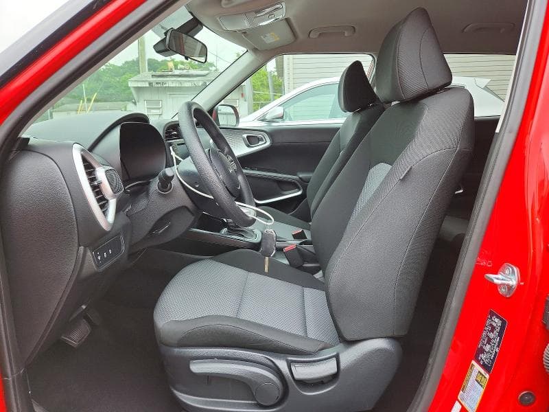 2023 KIA SOUL LX 7