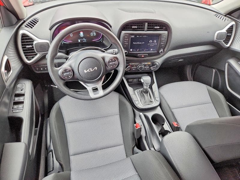 2023 KIA SOUL LX 8