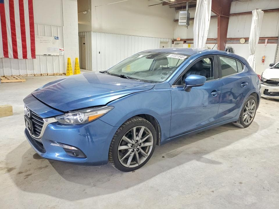 2018 MAZDA 3 TOURING - 1