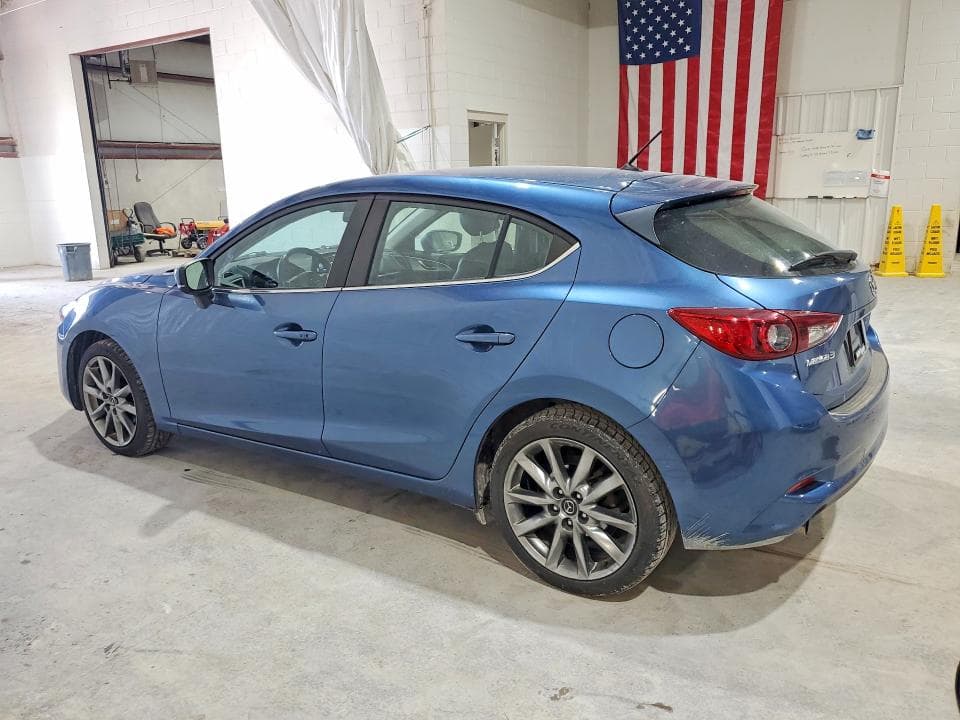 2018 MAZDA 3 TOURING 2
