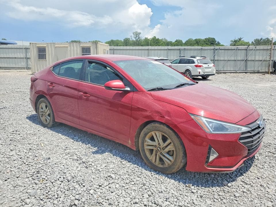2019 HYUNDAI ELANTRA SEL 4
