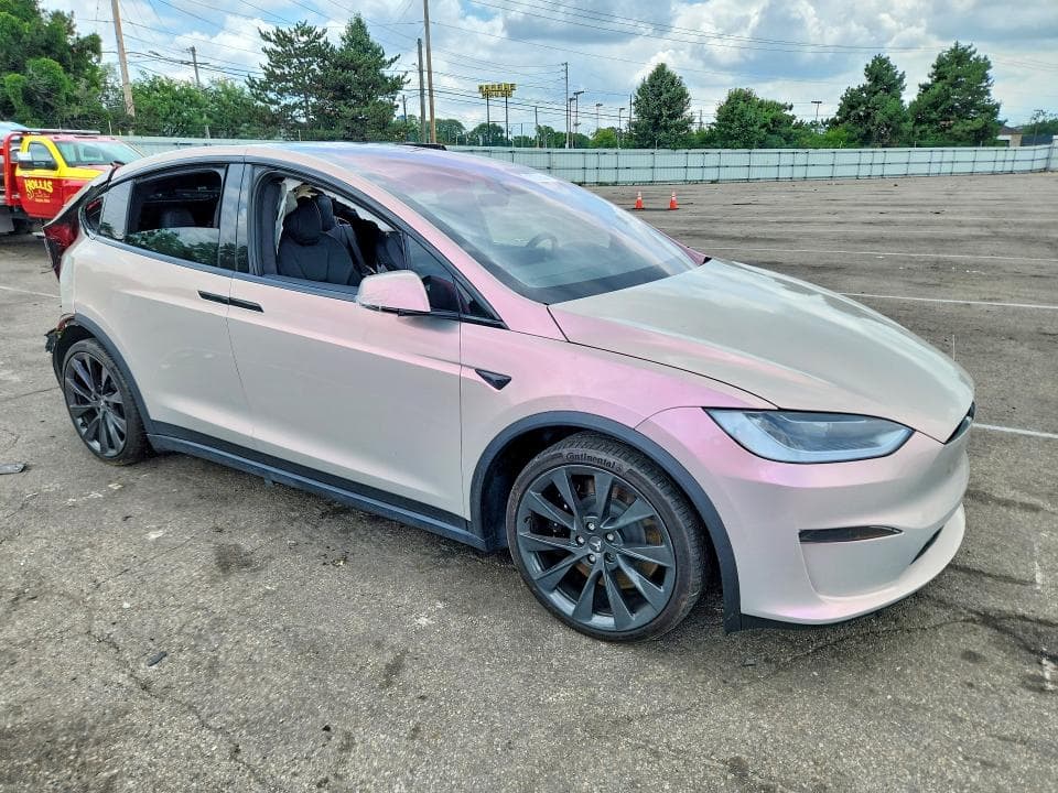 2023 TESLA MODEL X 4