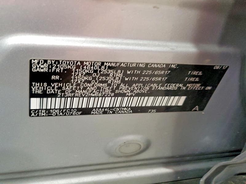 2017 TOYOTA RAV4 XLE 13