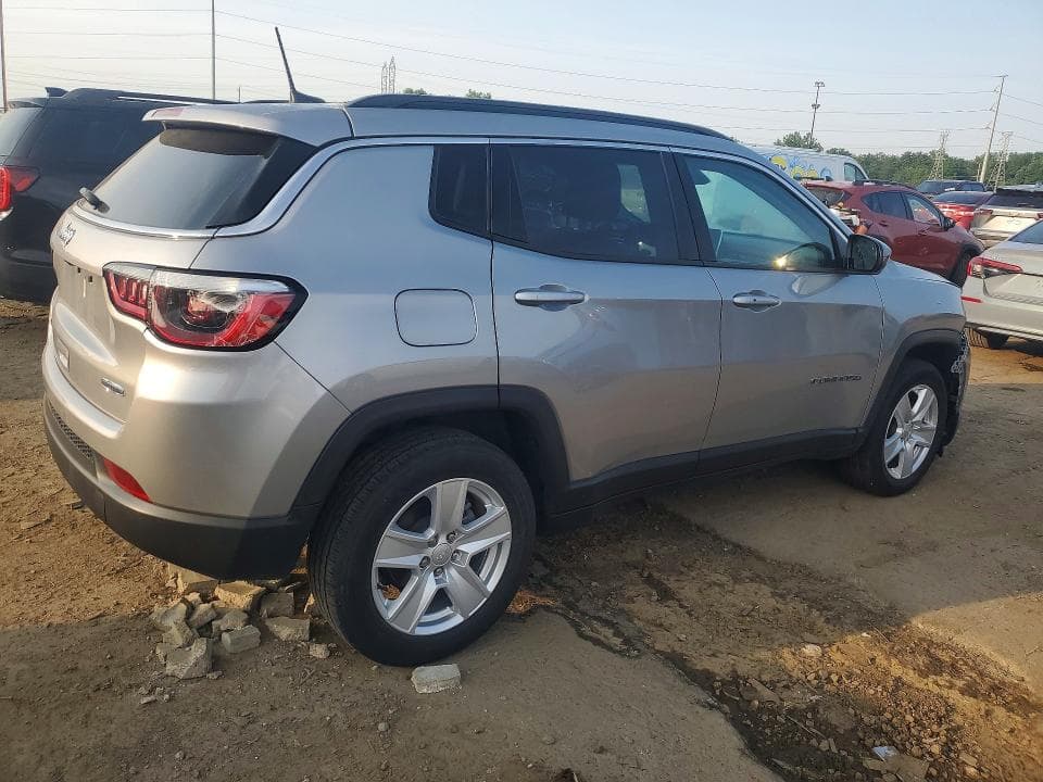 2022 JEEP COMPASS LATITUDE 3