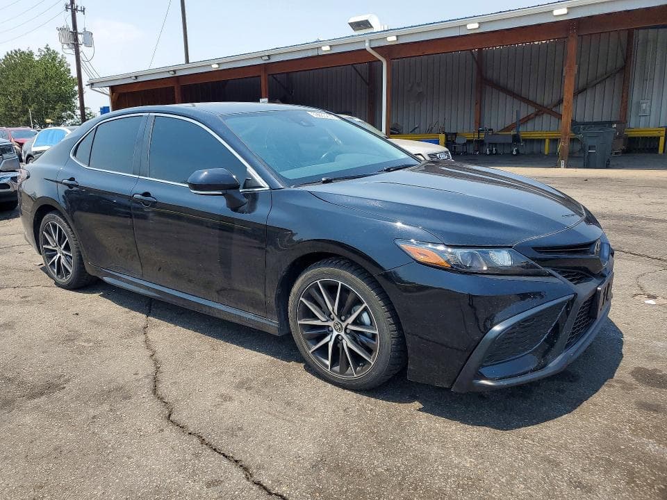2023 TOYOTA CAMRY SE 4