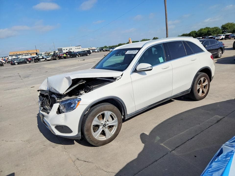 2018 MERCEDES-BENZ GLC 300 - 1