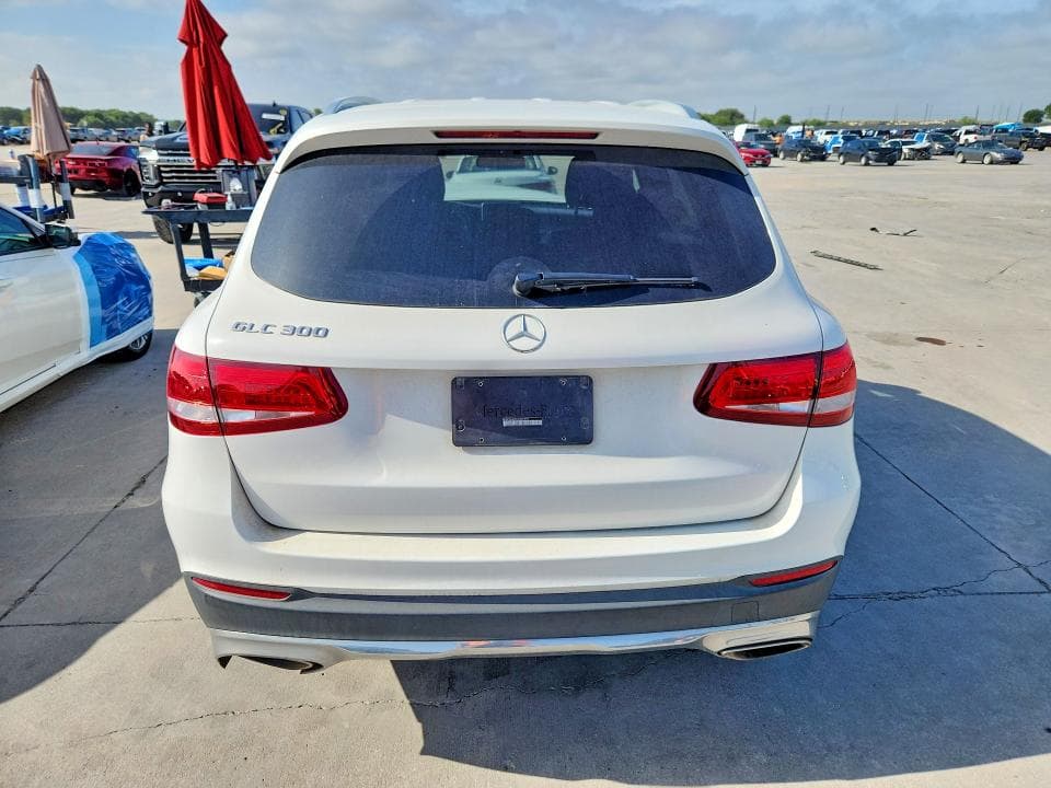 2018 MERCEDES-BENZ GLC 300 6