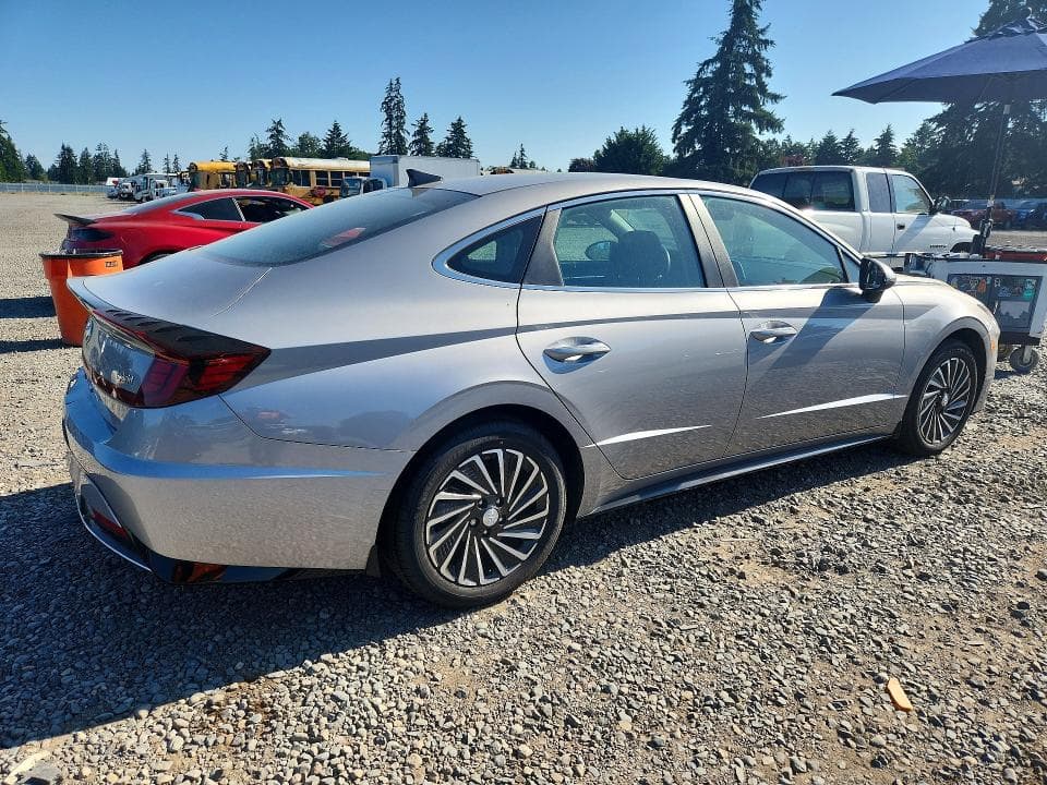 2023 HYUNDAI SONATA HYBRID SEL 3