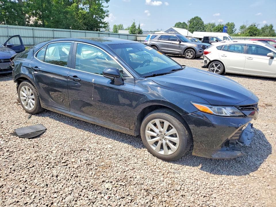 2018 TOYOTA CAMRY LE LE 4