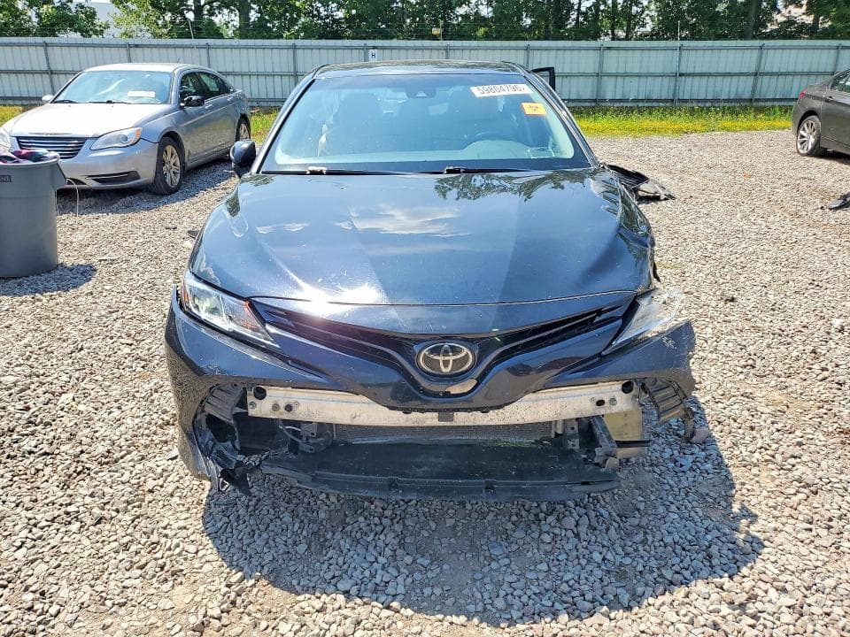 2018 TOYOTA CAMRY LE LE 5