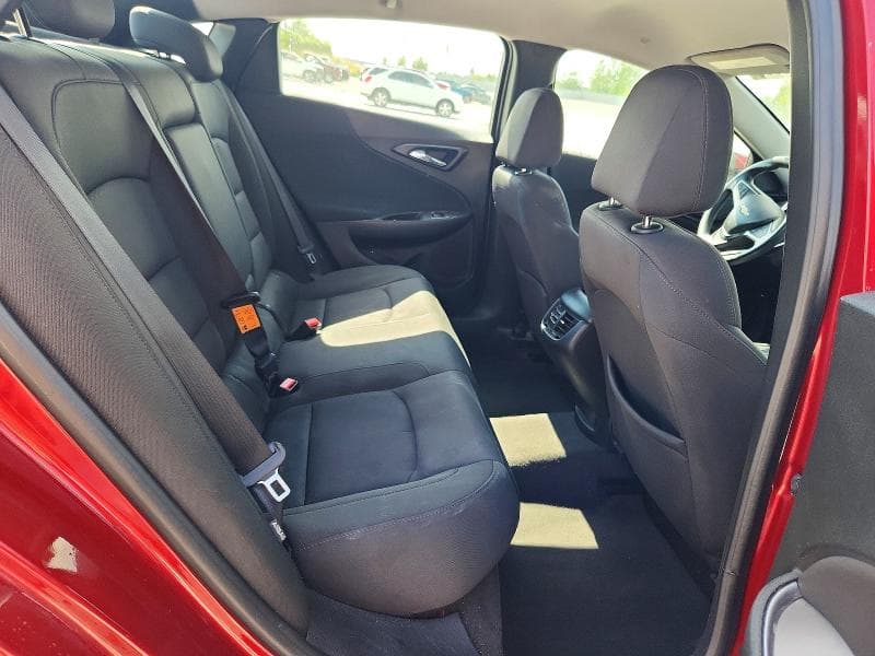 2018 CHEVROLET MALIBU LT 10