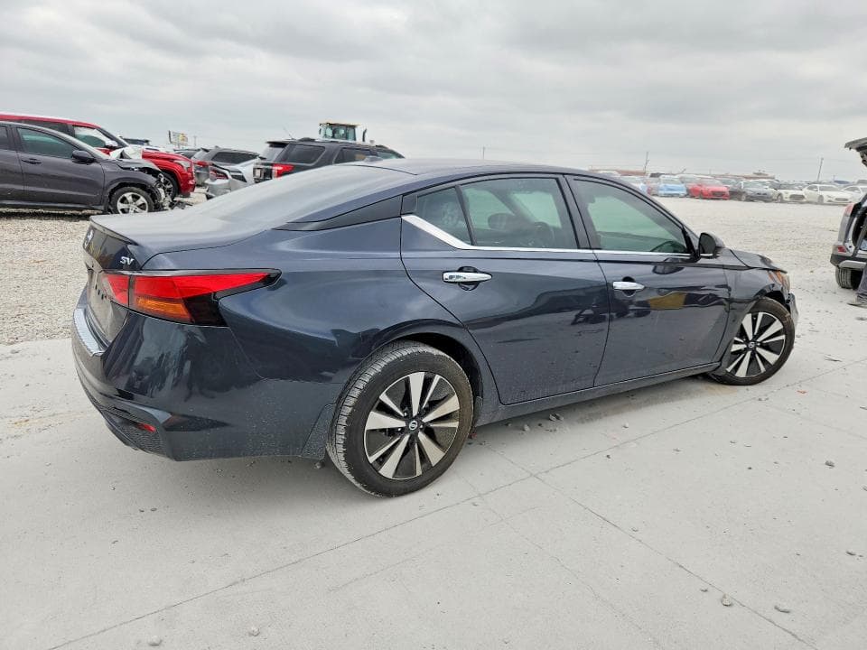 2020 NISSAN ALTIMA SV SV 3