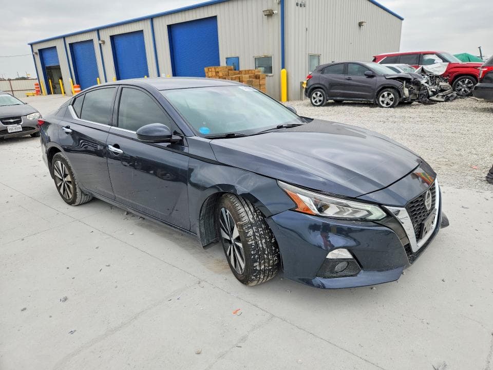 2020 NISSAN ALTIMA SV SV 4