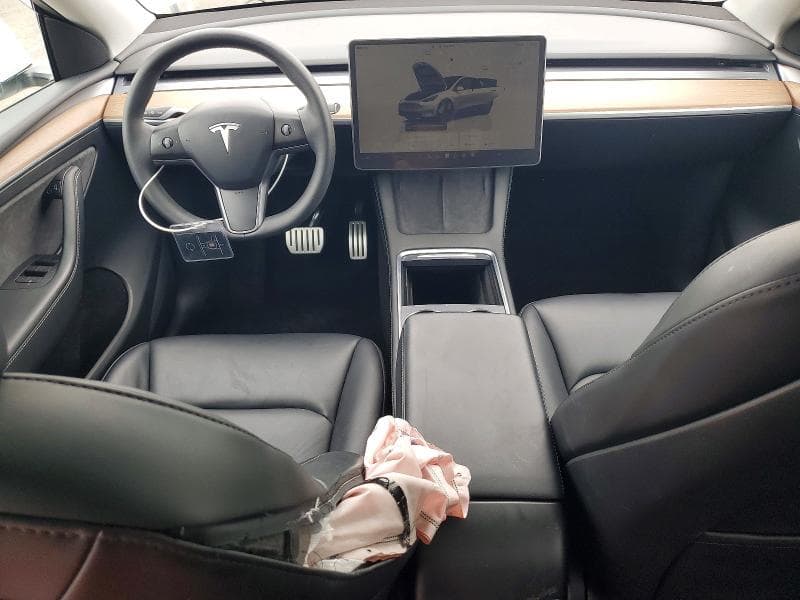 2023 TESLA MODEL Y 8