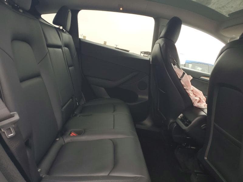2023 TESLA MODEL Y 10