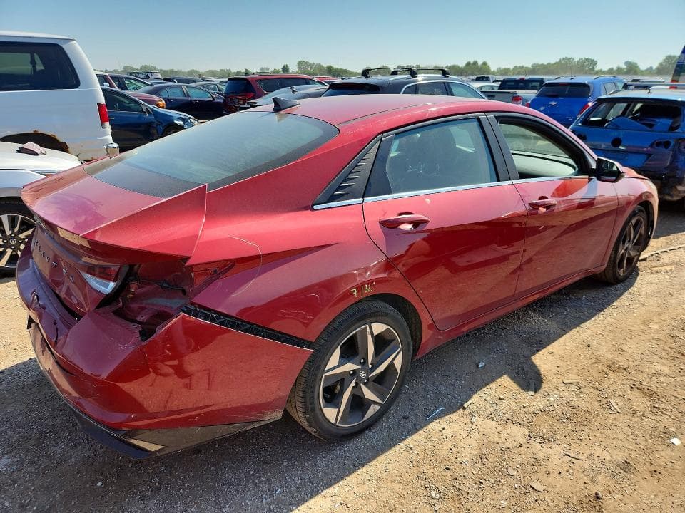 2021 HYUNDAI ELANTRA SEL 3