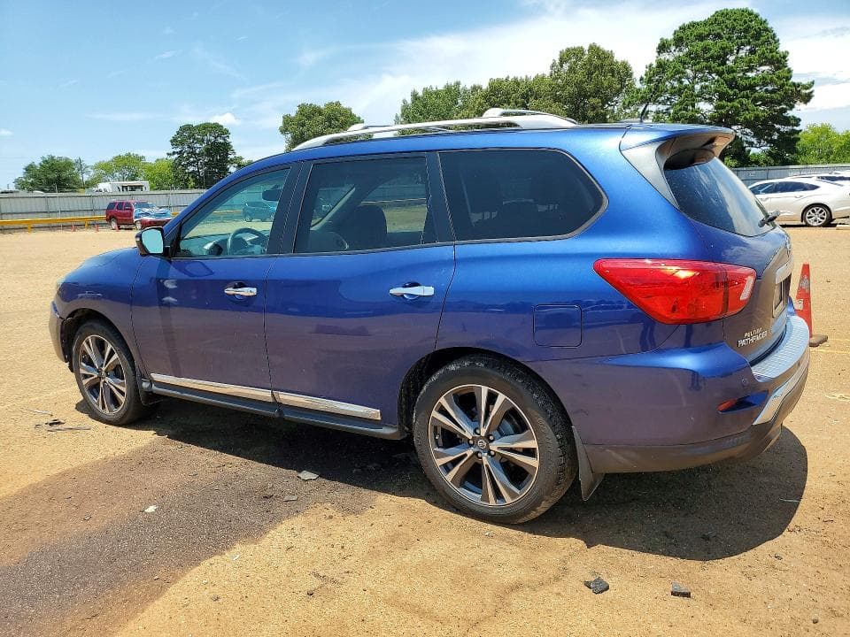 2017 NISSAN PATHFINDER PLATINUM 2