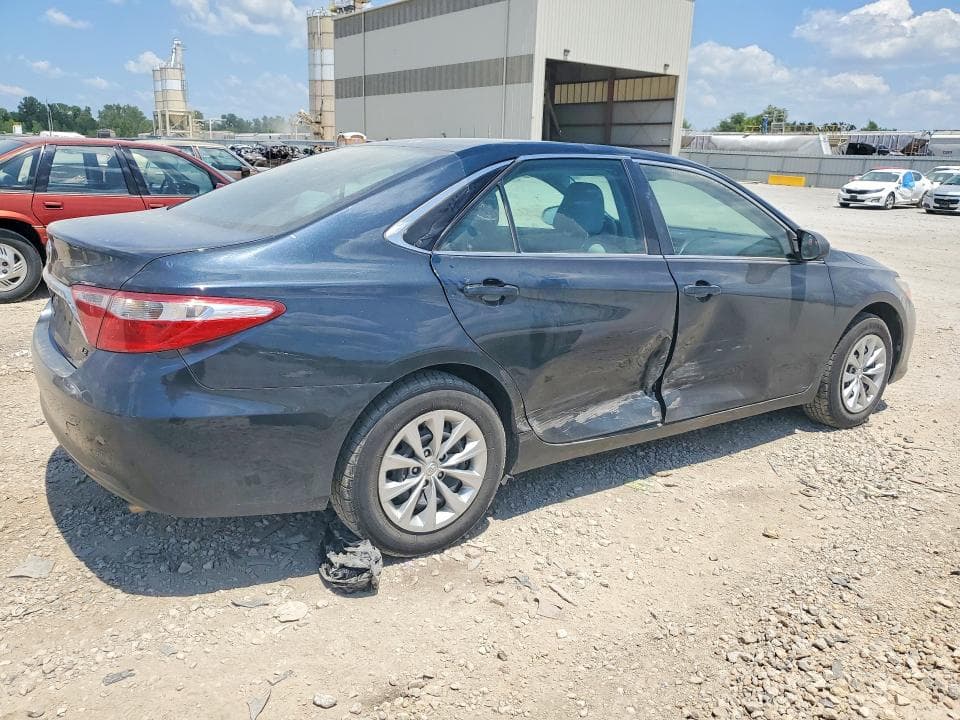 2017 TOYOTA CAMRY LE 3