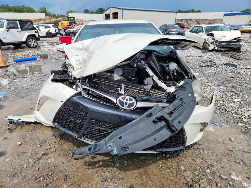 2017 TOYOTA CAMRY SE SE 5