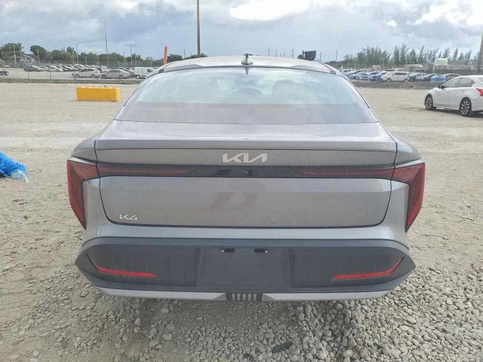 2025 KIA K4 LXS LXS 6