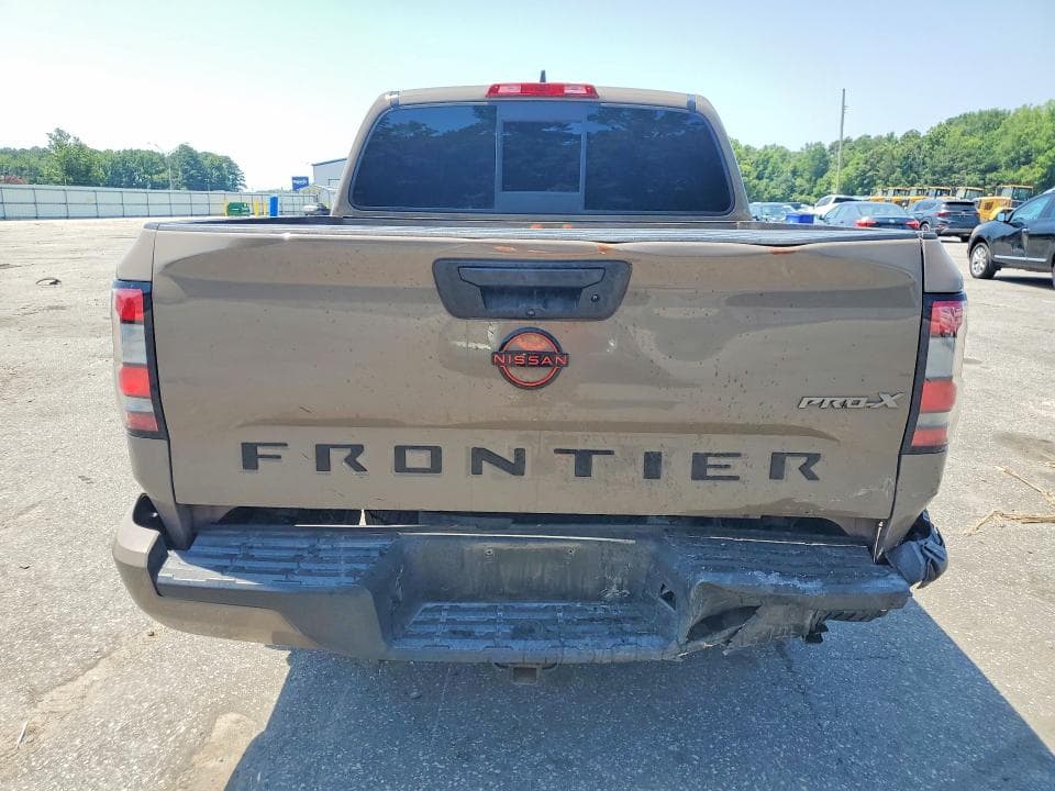 2022 NISSAN FRONTIER PRO-X 6