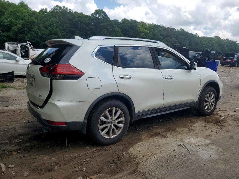 2018 NISSAN ROGUE SV 3