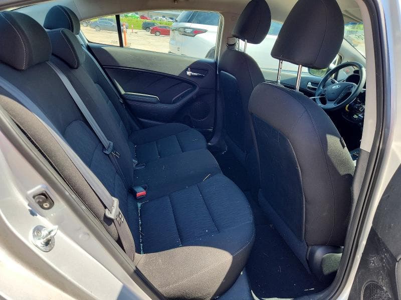 2016 KIA FORTE LX 10