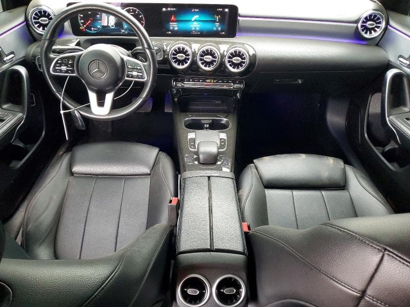 2019 MERCEDES-BENZ A 220 8