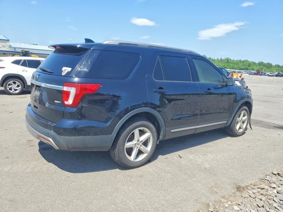 2017 FORD EXPLORER XLT 3