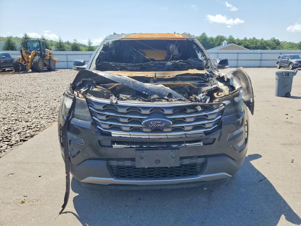 2017 FORD EXPLORER XLT 5