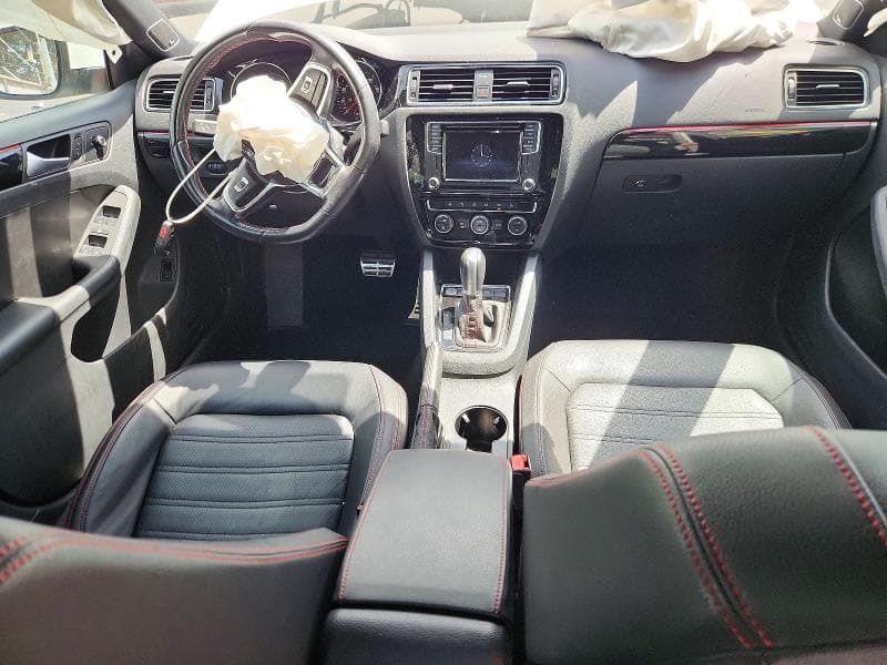 2016 VOLKSWAGEN JETTA GLI GLI 8