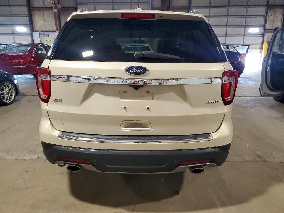 2018 FORD EXPLORER XLT 6