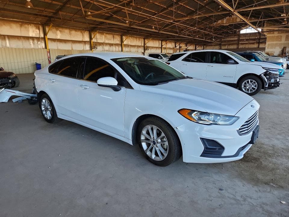 2020 FORD FUSION SE 4
