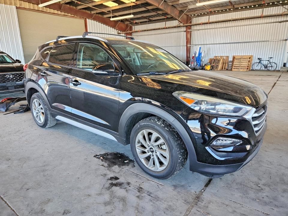 2017 HYUNDAI TUCSON SE PLUS 4