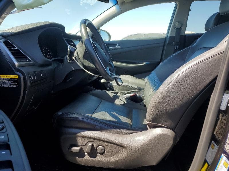 2017 HYUNDAI TUCSON SE PLUS 7
