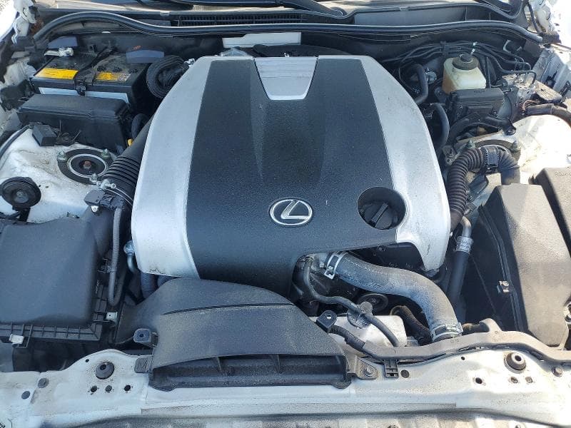 2016 LEXUS IS 300 11