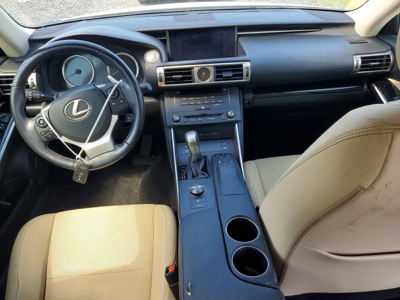 2016 LEXUS IS 300 8